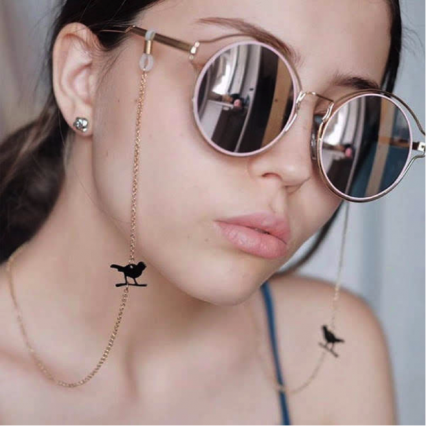 girl wearing glasses with Glasses Chains