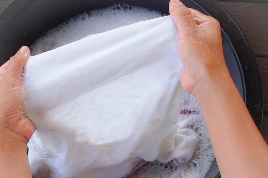 use gentle detergent for old clothes