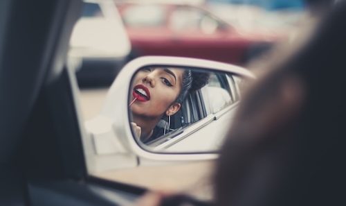 what are advantages of permanent makeup?