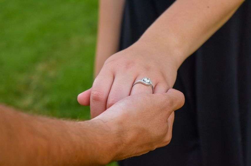 Timeless Engagement Rings The Best Gift To Your Spouse