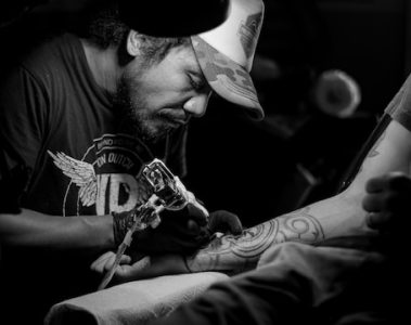choosing tattoo artist