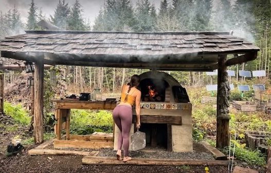 Nicolle off grid lifestyle