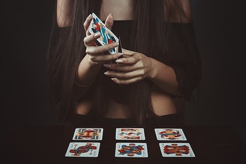 psychic reading done using tarot
