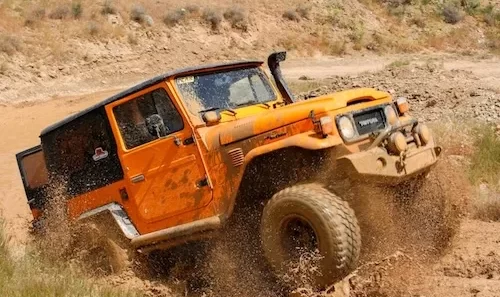 off road vehicle with snorkel