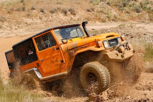 off road vehicle with snorkel